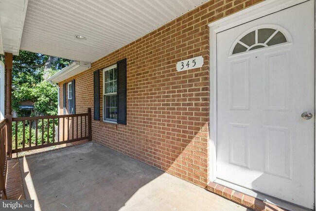 Building Photo - 345 Brown Ave