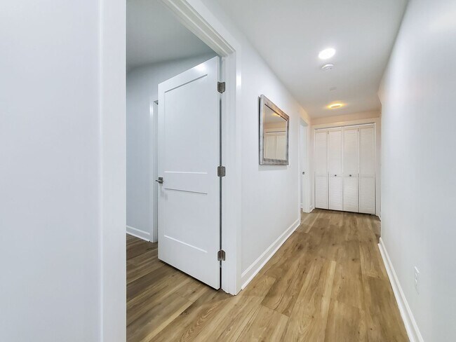Building Photo - Minutes from Downtown Greenville in a Beautifully Remodeled Custom Home!