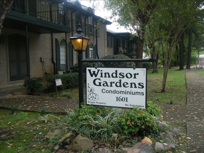 Primary Photo - Windsor Gardens Condos