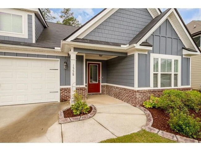 Building Photo - 1558 Driftwood Ln