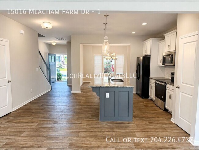 Building Photo - 15016 Meacham Farm Dr