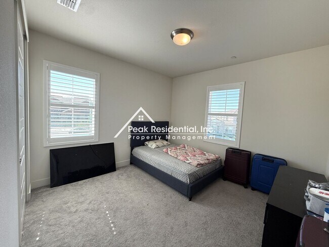 Building Photo - 3535 Heron Ct