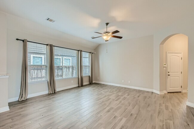 Building Photo - 764 Bonnet Blvd
