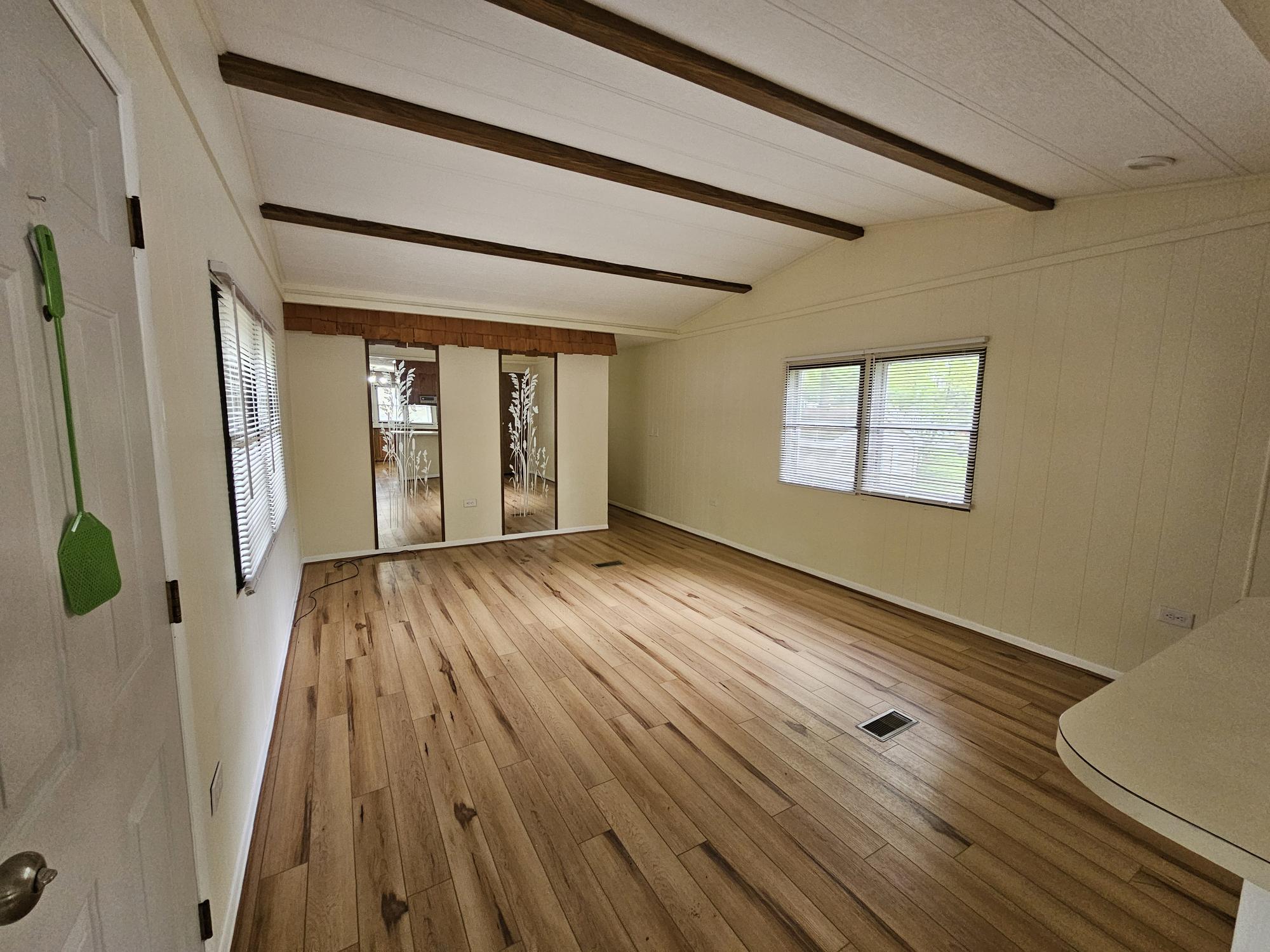 Building Photo - 224 Blossom Ln
