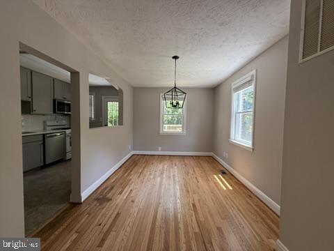 Building Photo - 5413 Pembroke Ave