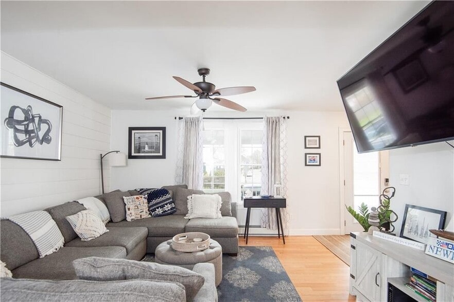 Building Photo - 88 Kay St