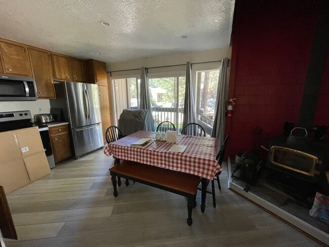 Building Photo - Seasonal Rental (May-July): Fully Furnished 2 Bedroom Condo with Loft and 2 Bathrooms