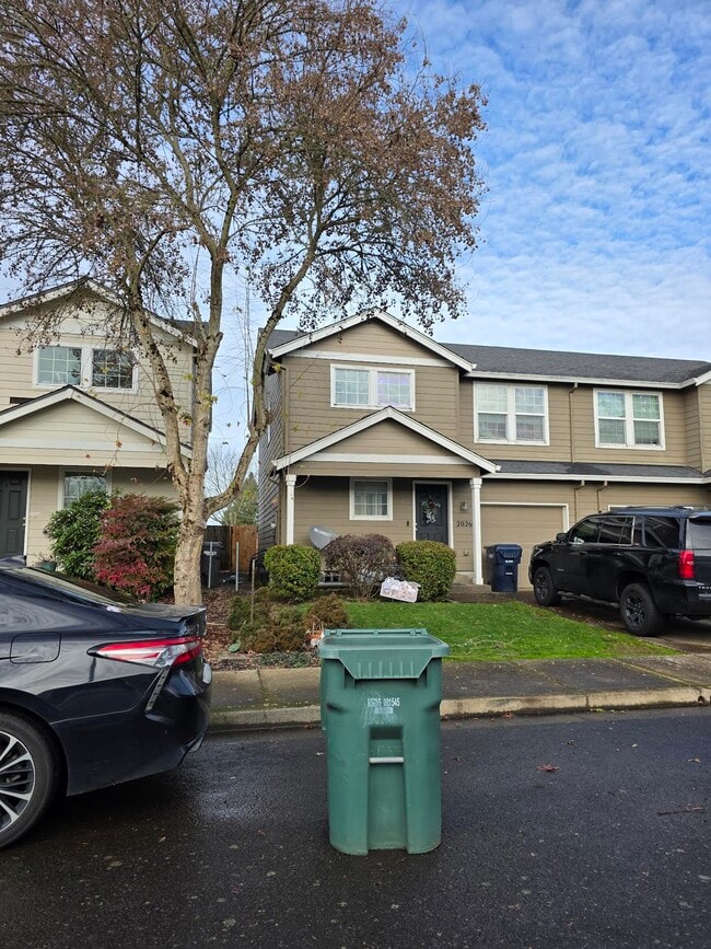 Building Photo - 2026 Meadowridge Ave