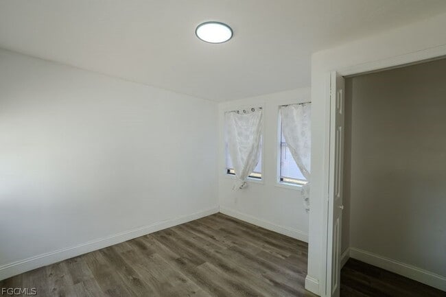 Building Photo - 599 Carolina Ave