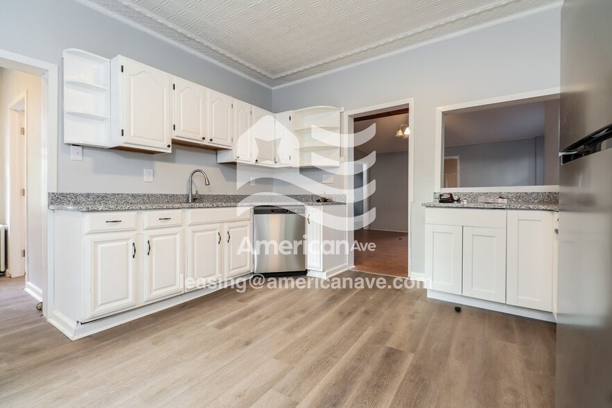 Building Photo - 411 Walter St