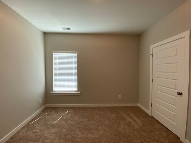 Building Photo - Home for Rent in Thorsby, AL!!! Available to View with 48-hour notice!!!