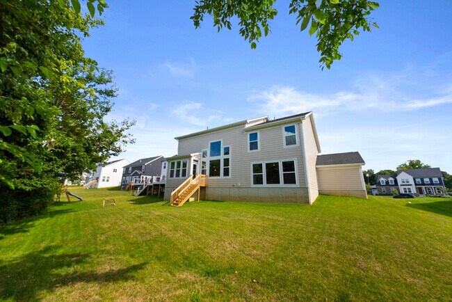 Building Photo - 132 Littondale Dr