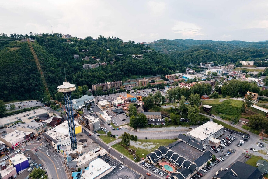 Building Photo - 157 W Holly Ridge Rd