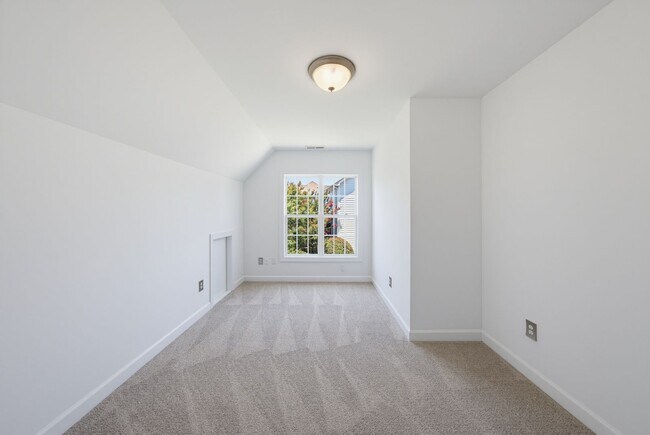 Building Photo - 2912 Oak Bridge Dr