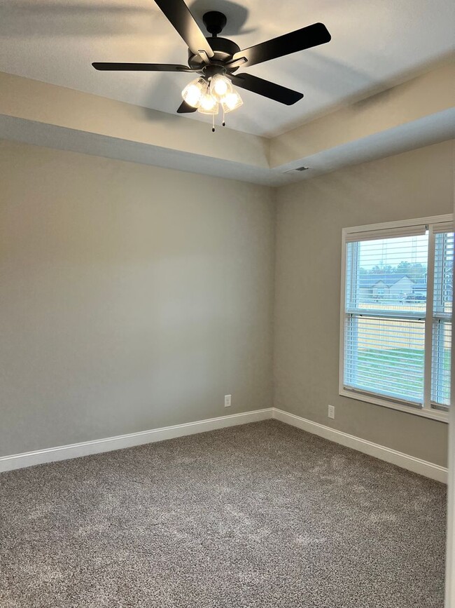 Building Photo - Brand New Three Bedroom