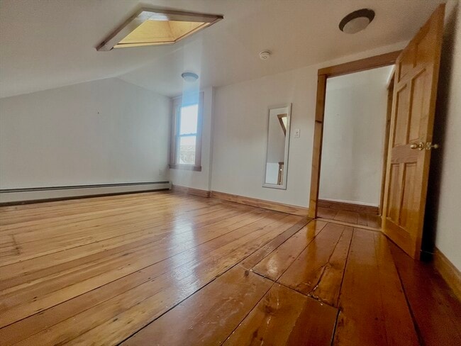 Building Photo - 202 Harvard St