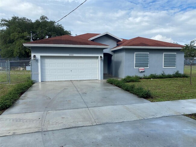 Building Photo - 15400 NE 7th Ave