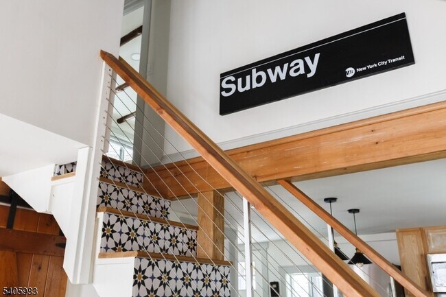 Building Photo - 377 Lakeside Rd