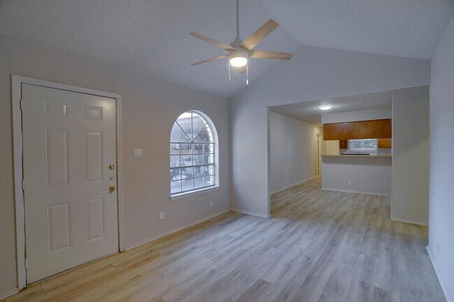 Building Photo - 1206 Westcott Dr