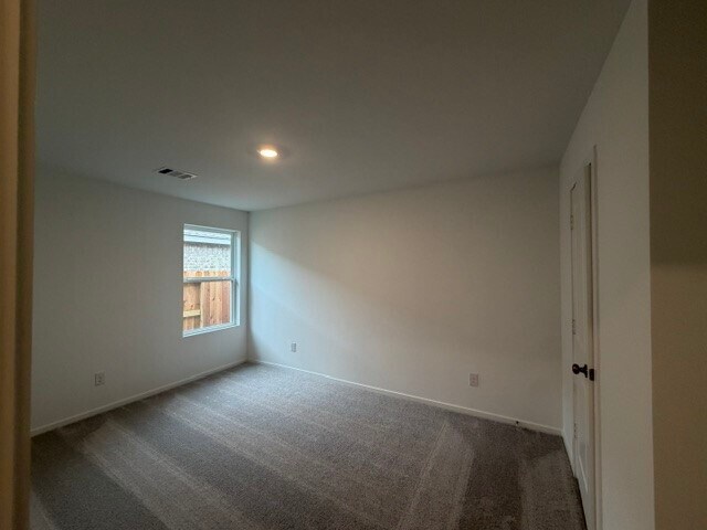 Building Photo - 3020 Huntersville Dr