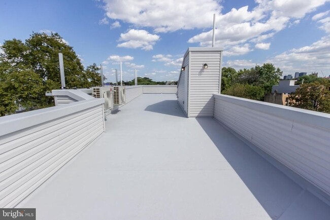 Building Photo - 2207 N 4th St