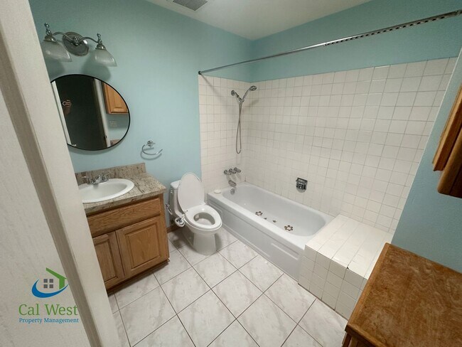 Building Photo - $4795 - South San Jose 4Bd / 2 Ba Single F...