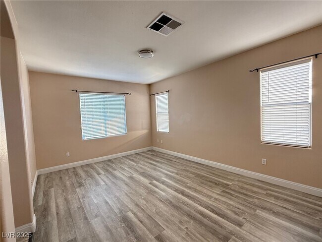 Building Photo - 215 Blackstone River Ave