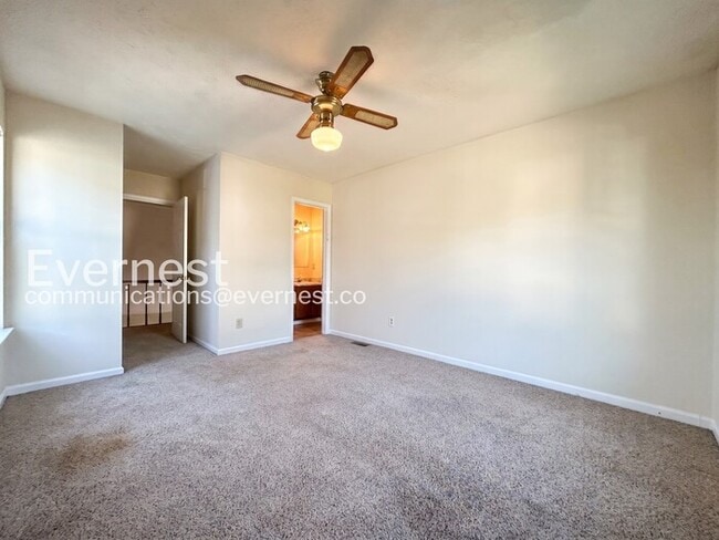 Building Photo - 1174 Ridgecrest Ln SE