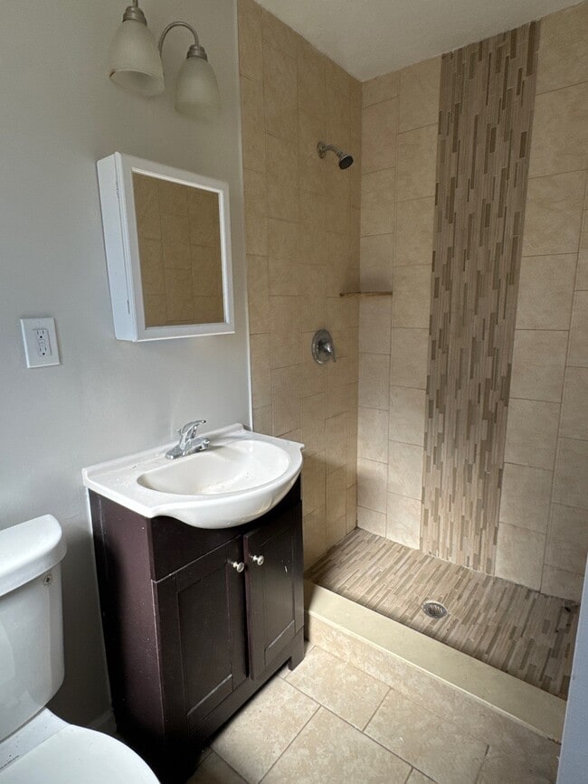 Building Photo - 8103 Joffre Dr