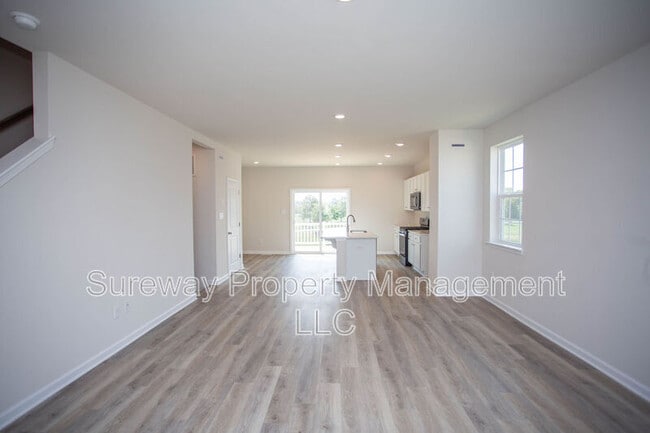 Building Photo - 234 Macoun Way