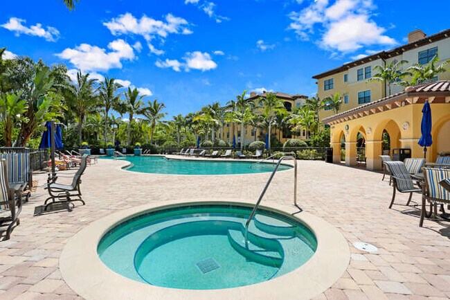 Building Photo - 2847 Tiburon Blvd E