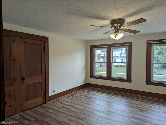 Building Photo - 16117 E High St