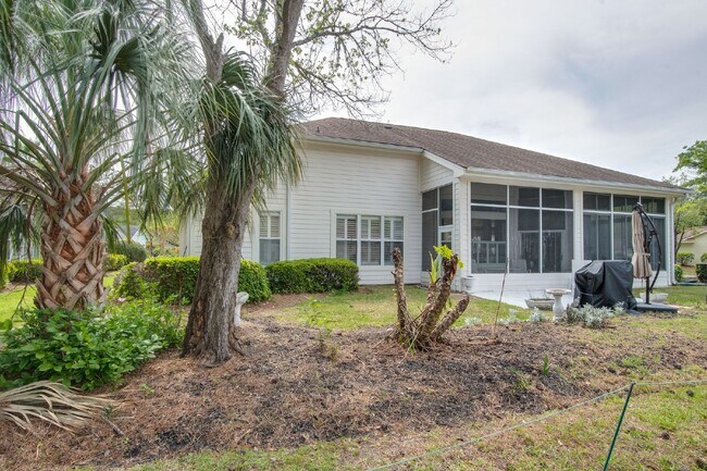 Building Photo - "Charming 3 Bed, 2.5 Bath Rental in Blufft...