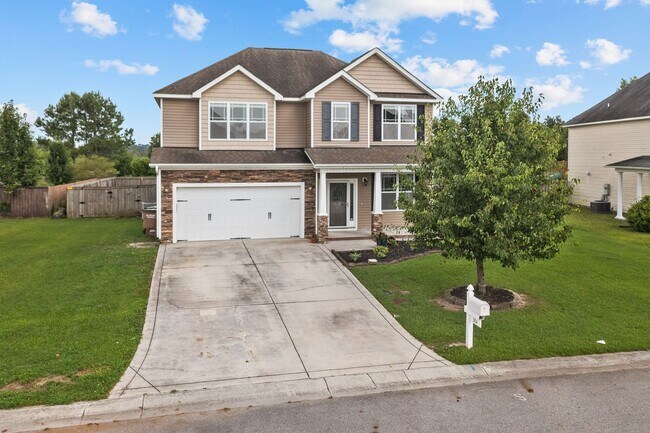 Building Photo - 4 Bedroom Home in Carolina Plantations!