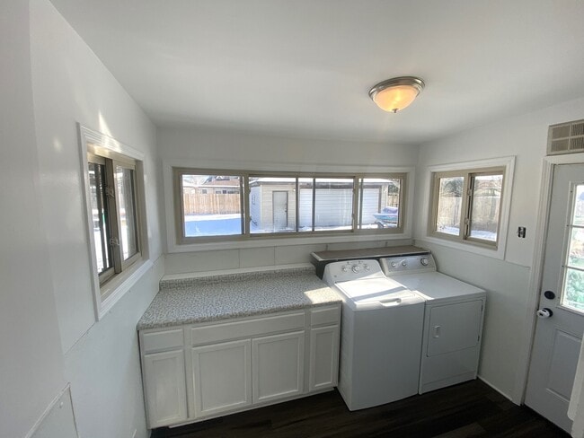 Building Photo - 7935 S Lorel Ave
