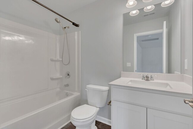 Building Photo - 1051 Lonergan Cir
