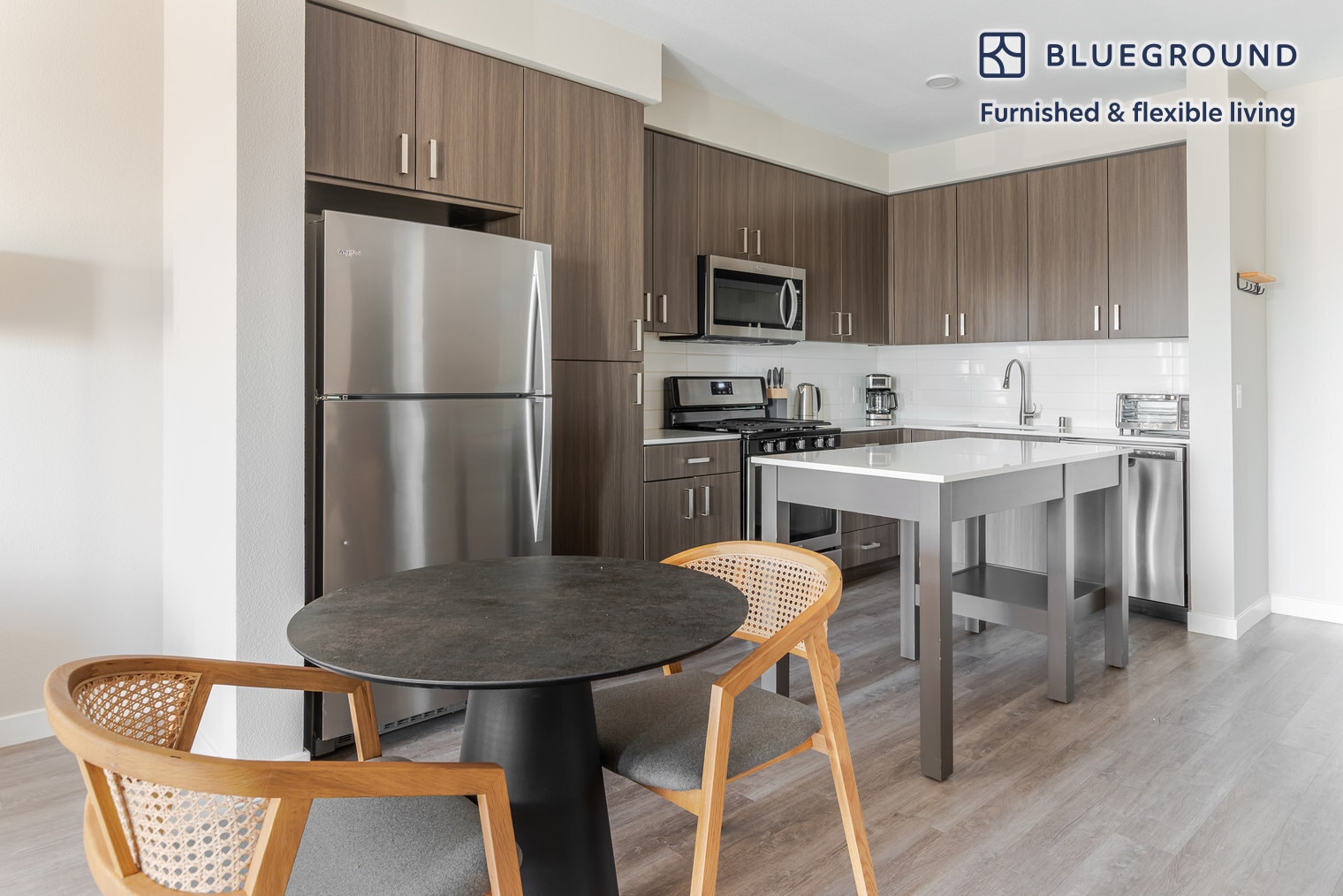 Building Photo - 3560 Rambla Pl