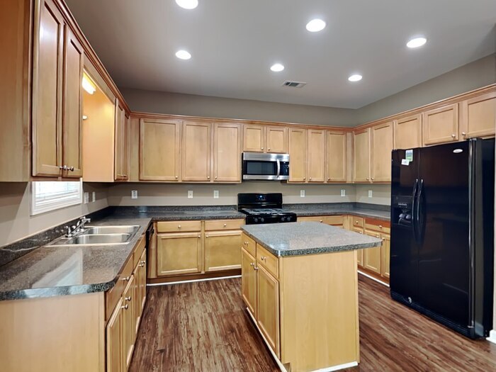 Building Photo - 2542 Carleton Gold Rd