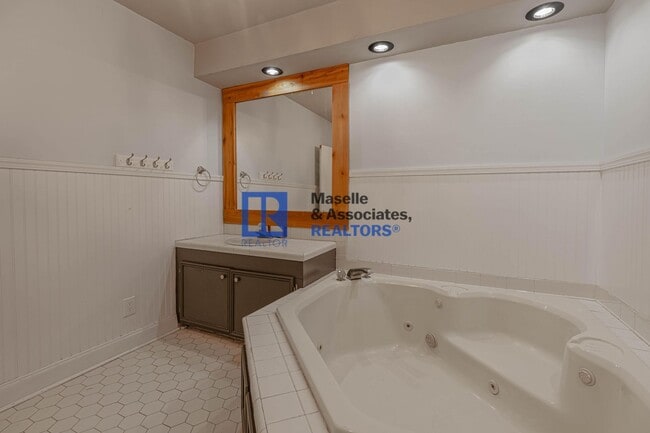 Building Photo - 3 Bed/2 Bath Home in Crystal Springs