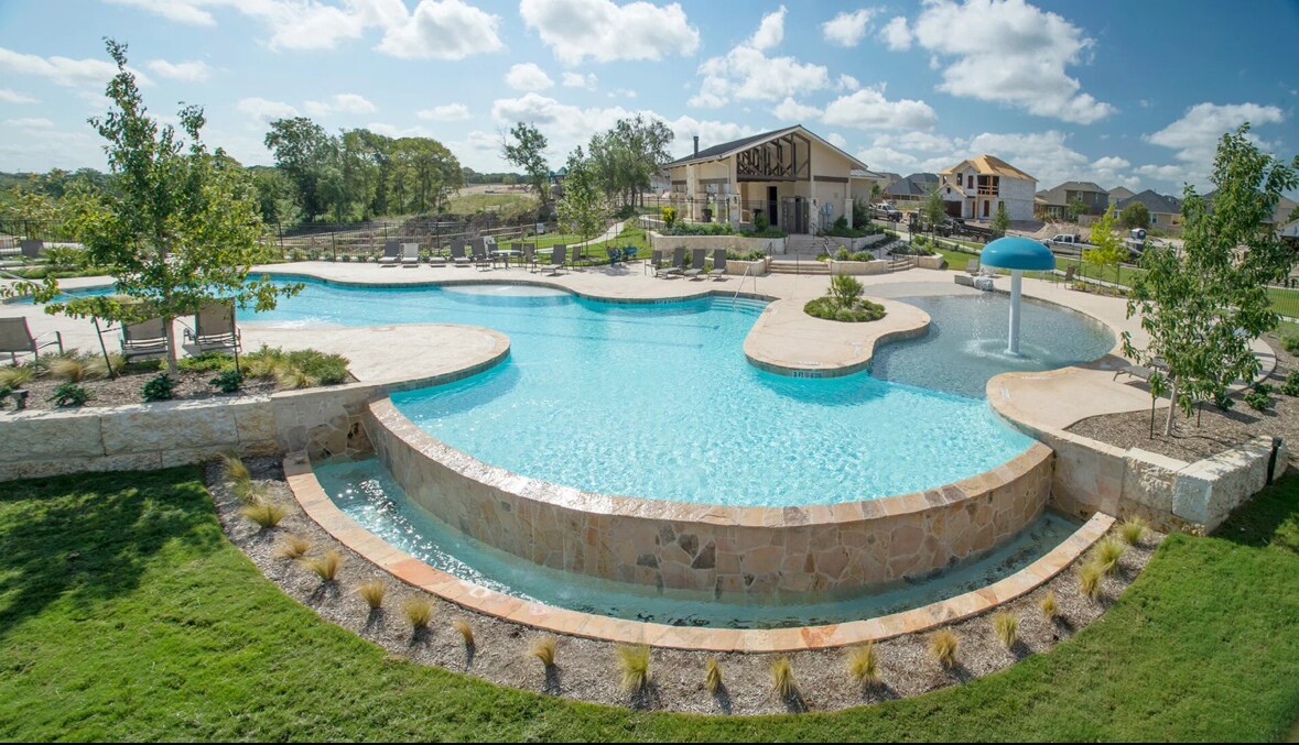 Community pool - 12710 Clearwater Cv