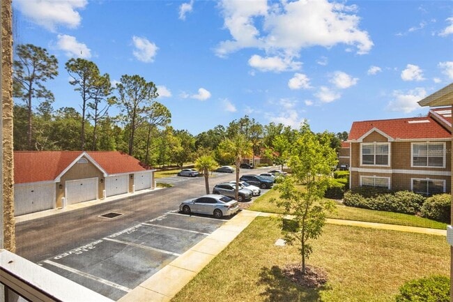 Building Photo - 9481 Highland Oak Dr