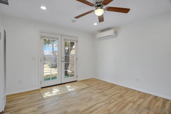 Building Photo - 4618 Marlborough Dr