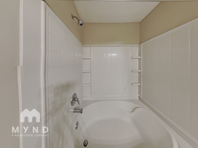 Building Photo - 2228 Bigwood Trail