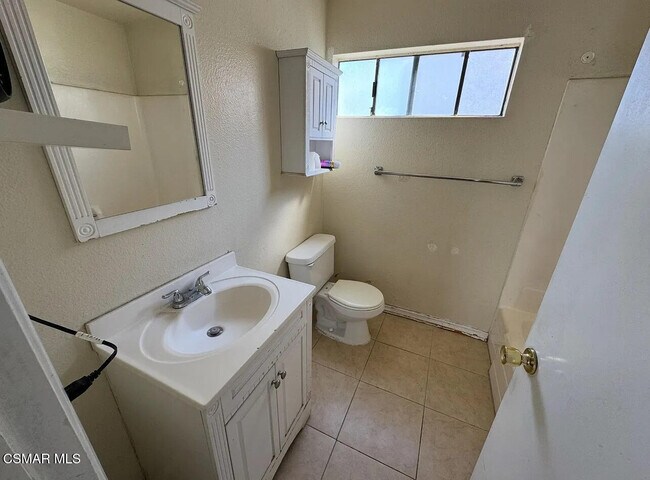 Building Photo - 5117 Longfellow Way