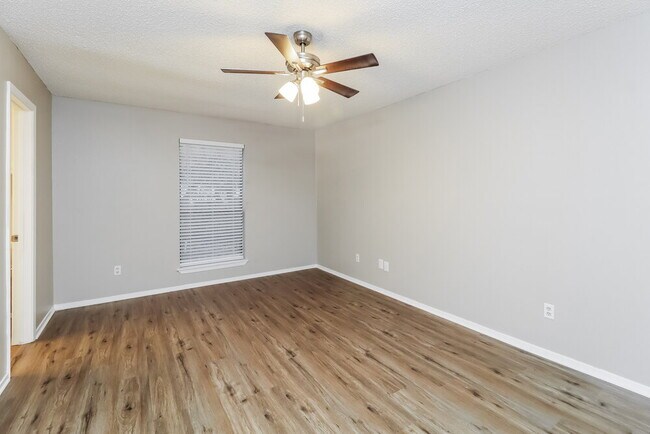 Building Photo - 19 Atlanta Ct