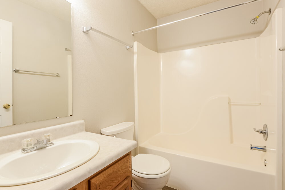 Building Photo - 4261 Village Bend Dr