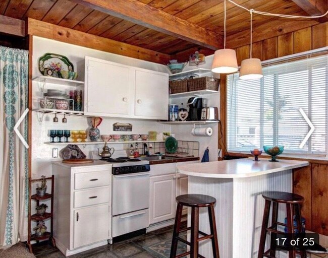 Building Photo - 241 7th Ave