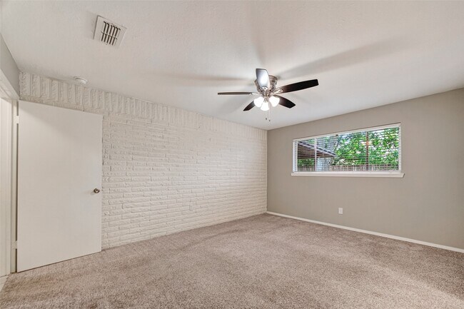 Building Photo - 16614 Blackhawk Blvd