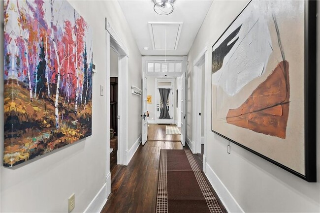 Building Photo - 867 Beecher St SW