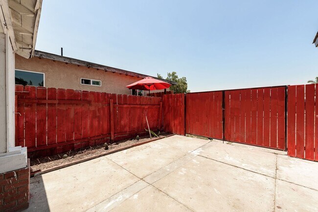 Building Photo - 1176 2nd Ave